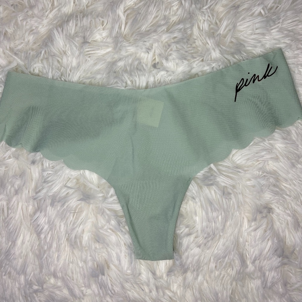 VS PINK SCALLOP NO-SHOW THONG